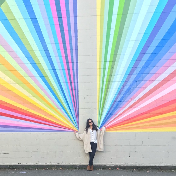 Meet your Posher, Rachel - Picture 1 of 1